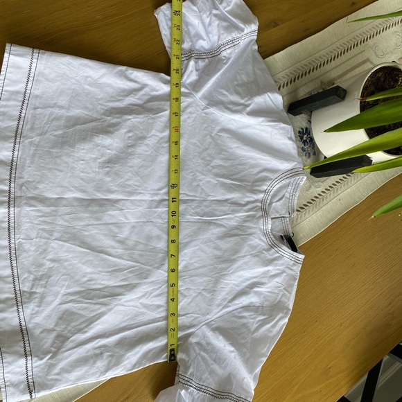 NWT Zara White Puff Sleeve Blouse with Contrast Stitching - Size M - Picture 6 of 7